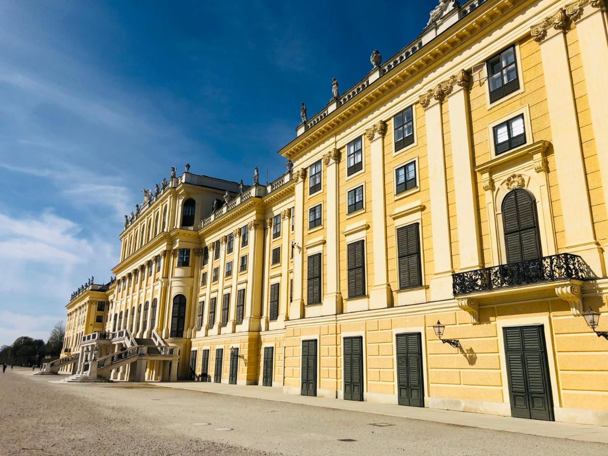 Lovely Nest! Just Beside Schoenbrunn Palace And Zoo! Appartement Wenen